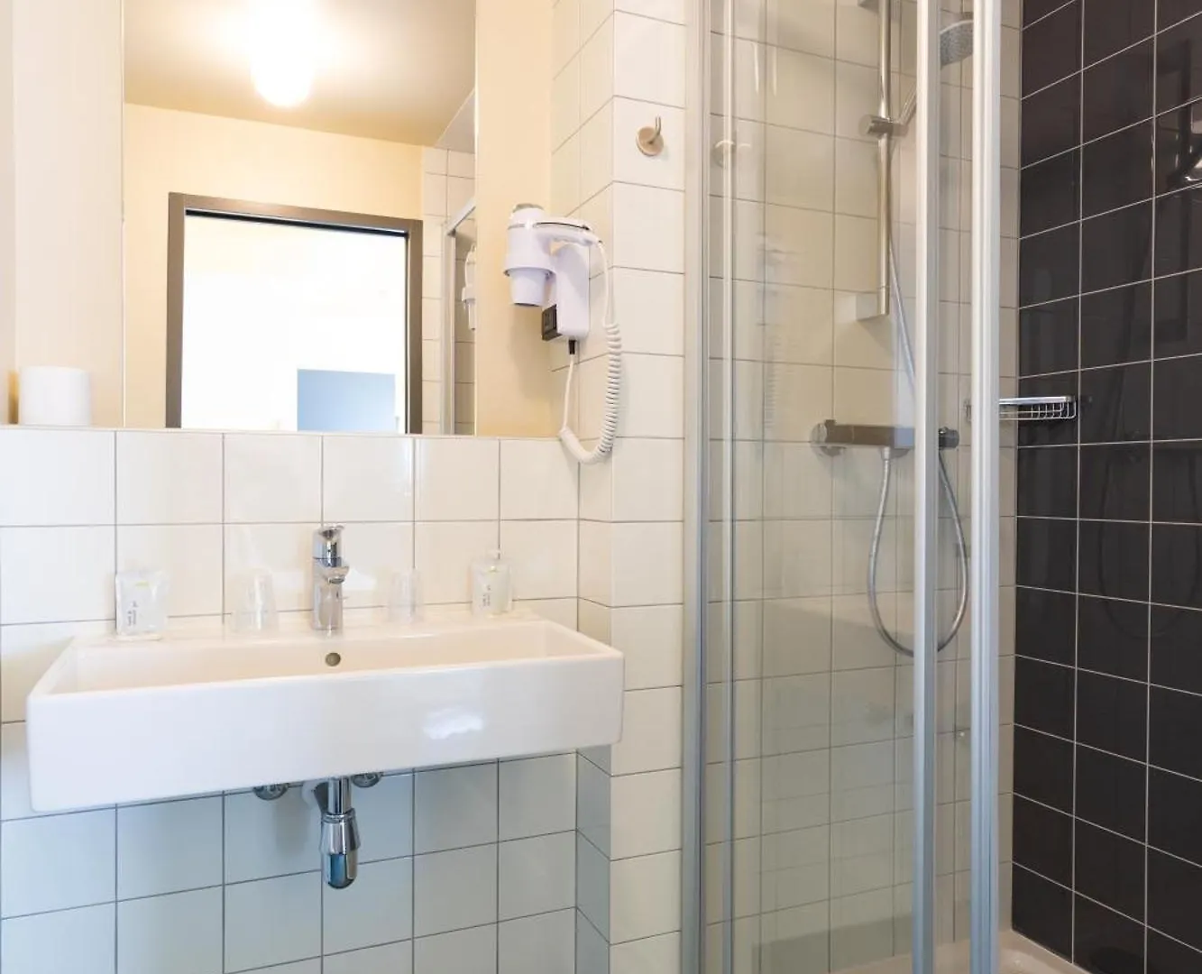 Fiap Hostel Paris